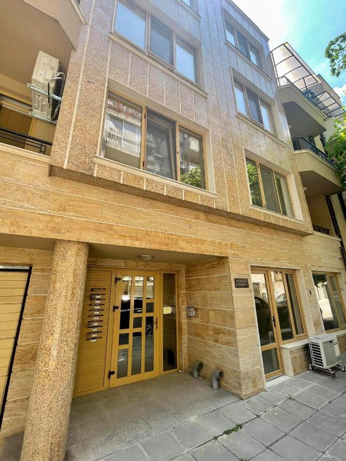 Sunny Apartment Varna Bagian luar foto