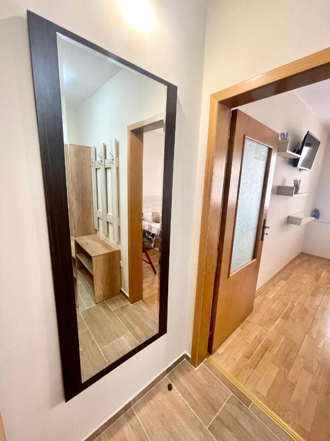 Sunny Apartment Varna Bagian luar foto